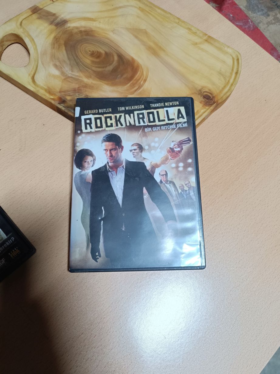 saw 2  testere 2  rocknrolla    film dvd si 
