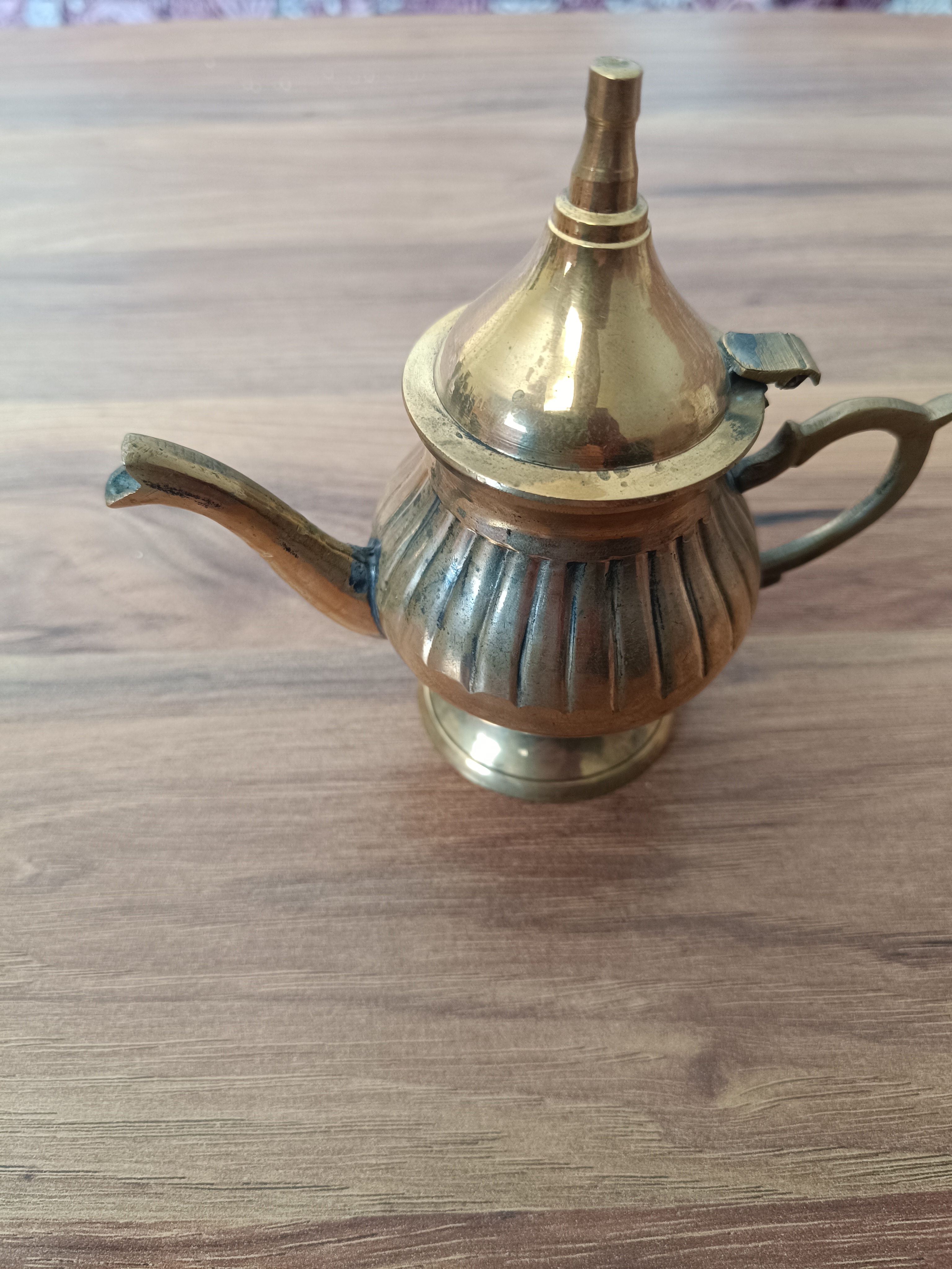 Eski Pirinç Kahvedanlık – Kapaklı, İşçilikli & Dekoratif