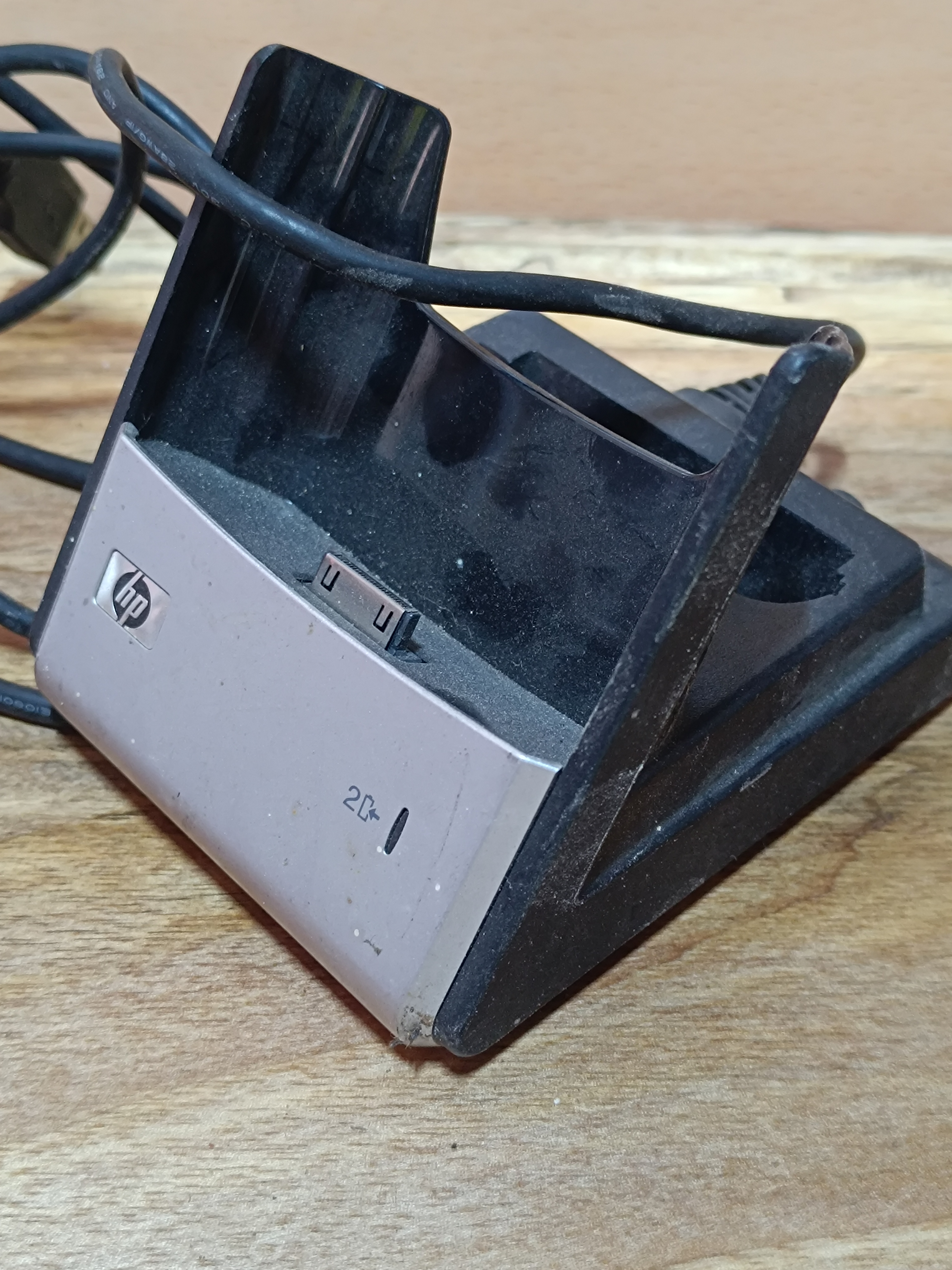 HP Invent iPaq Charging Dock 2adet