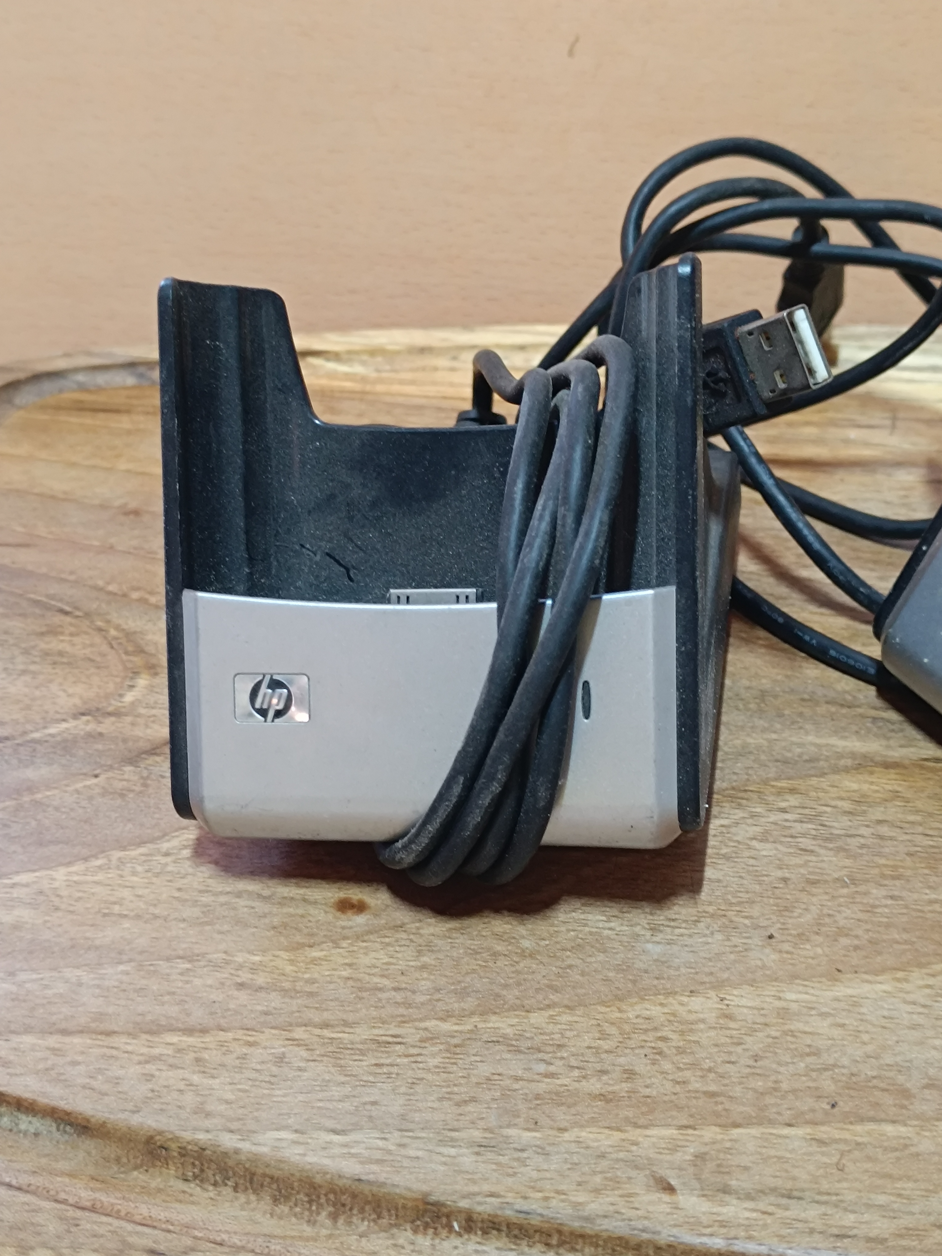 HP Invent iPaq Charging Dock 2adet
