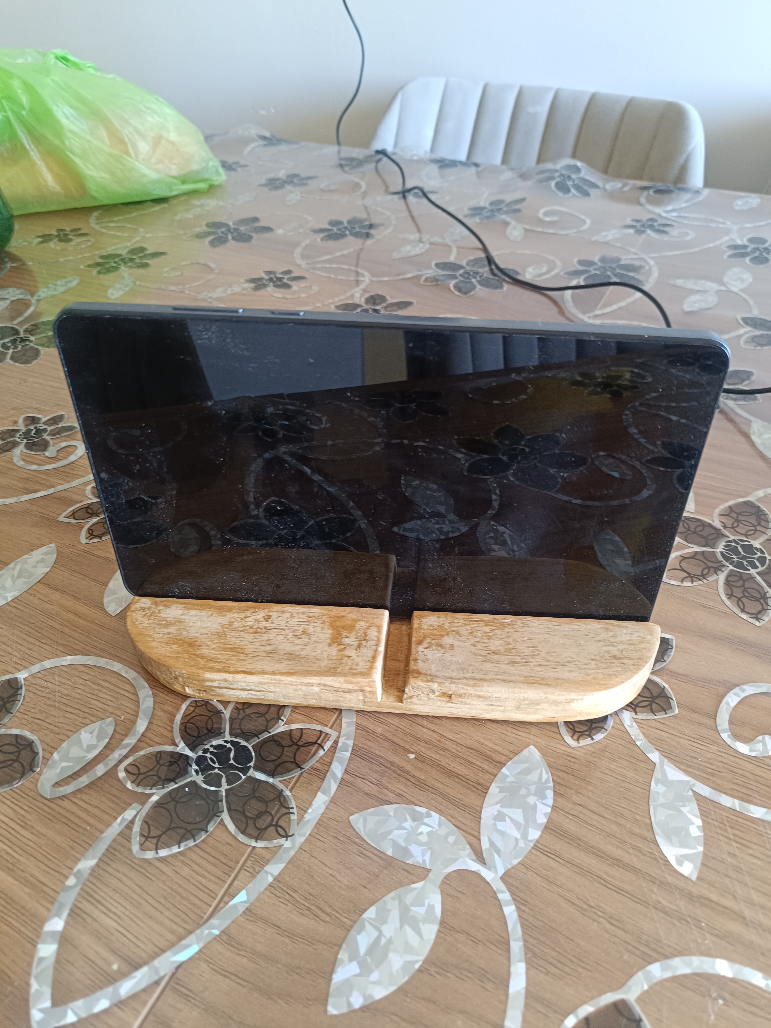 Ahşap Tablet & Telefon Tutu
