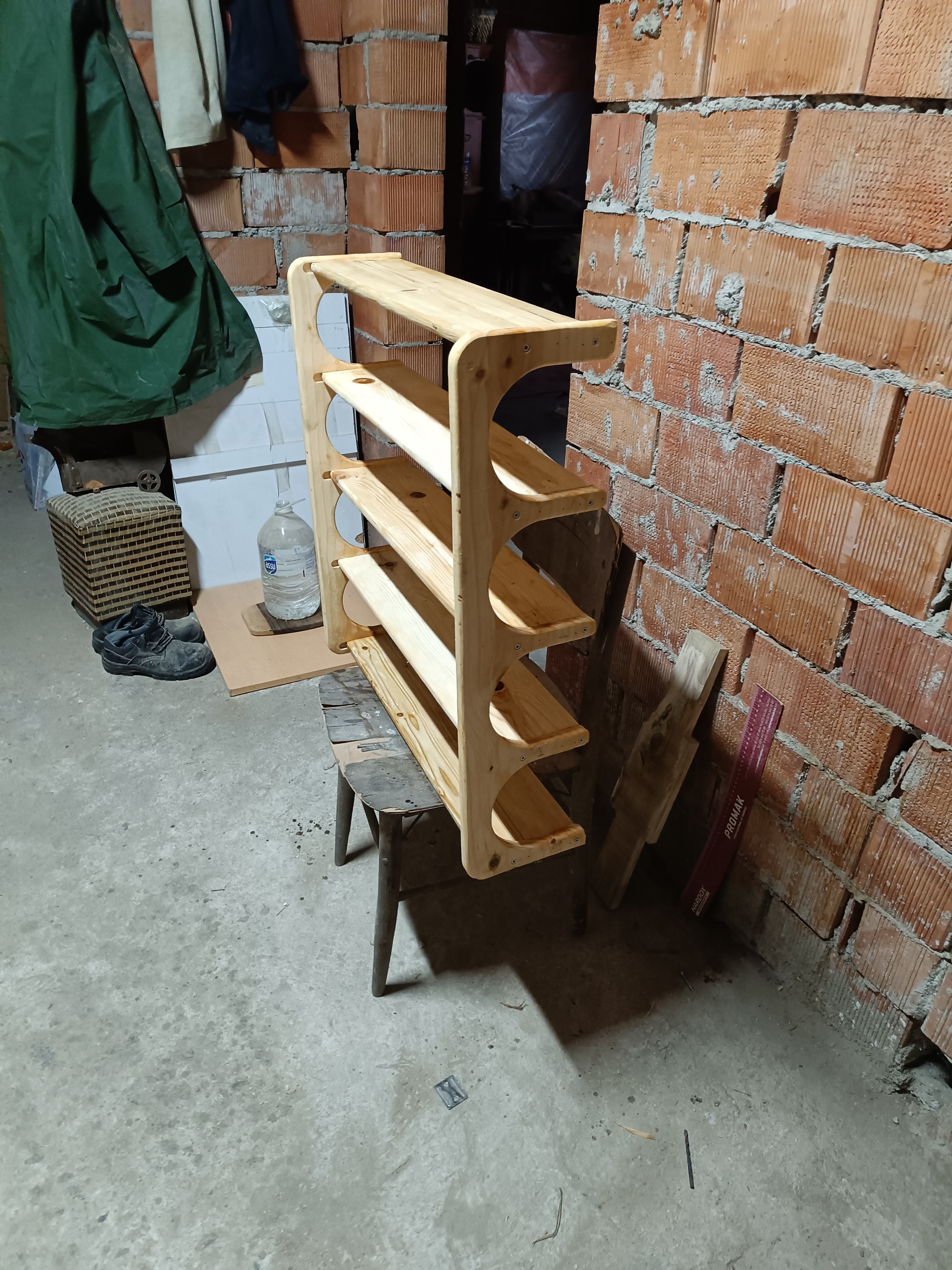 Ahşap Ayakkabılık